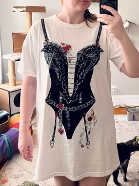 Vintage 80s Sensual Teeze Corset Print oversized novelty tshirt.